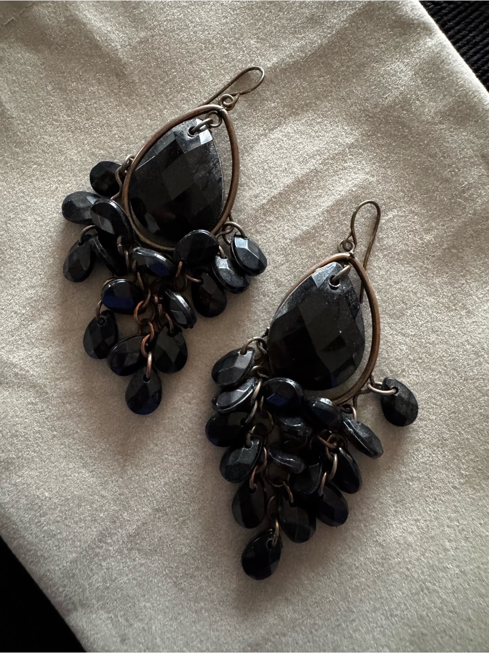 Black Teardrop Dangle Earrings - Women Jewelry